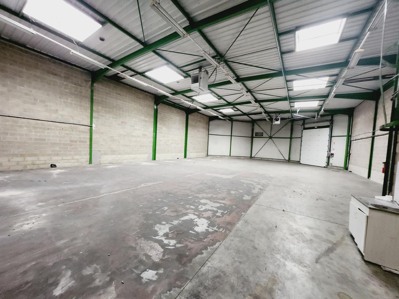Local d'activité Saint Thibault des Vignes 2633m² Location local d'activité Saint Thibault des Vignes Seine-et-Marne OLACT2315163 0